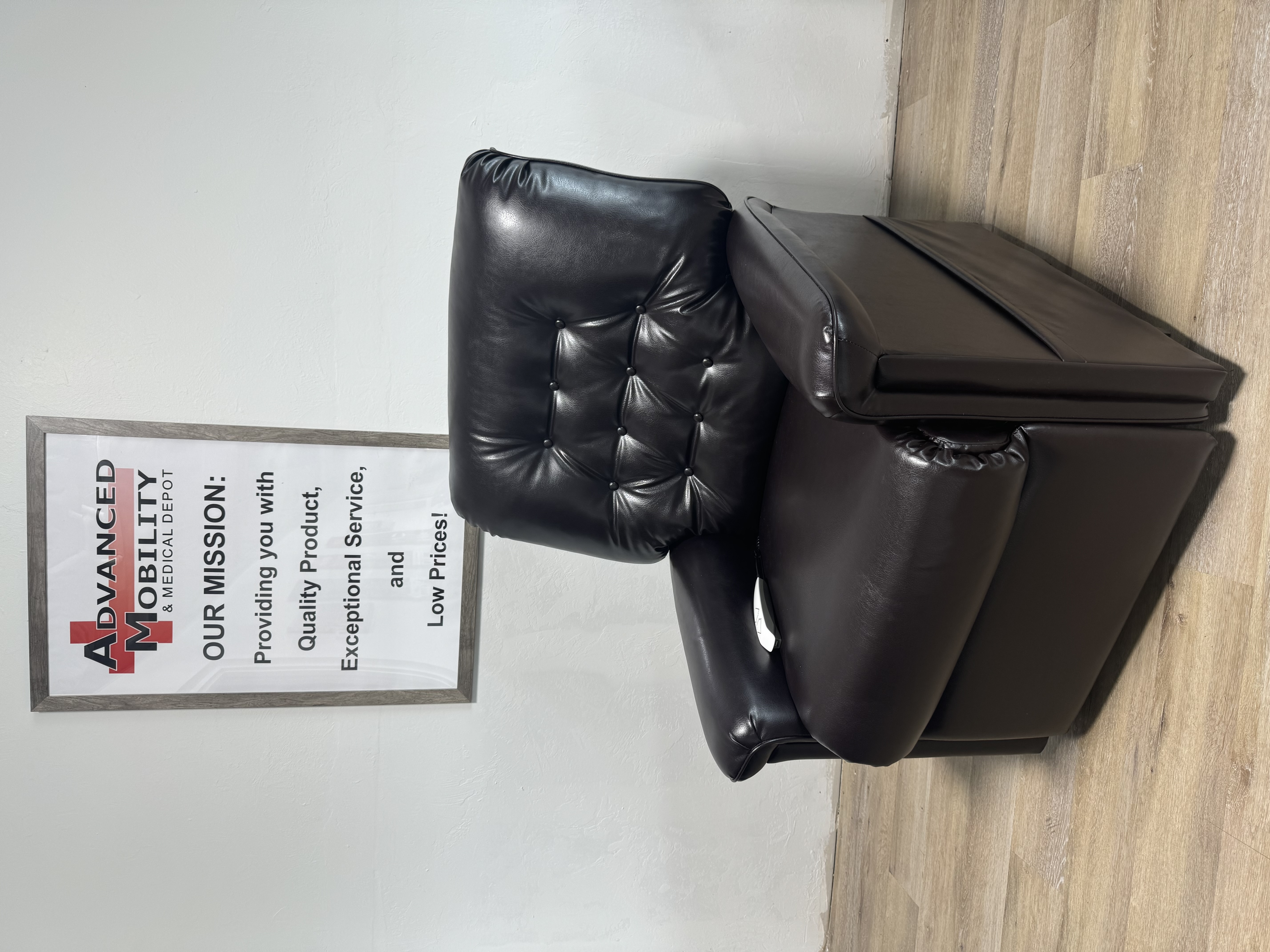 LC358 USED LMED-0113 PRIDE LC358 LIFT CHAIR