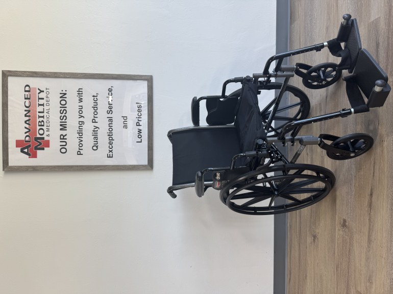 16 inch K318DDA-SF Drive Cruiser III Lightweight Wheelchair Used WCLW-2301