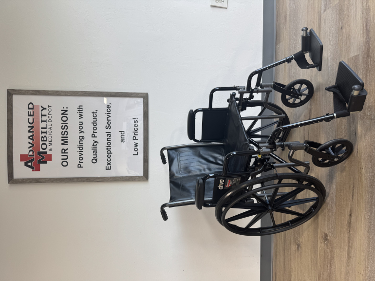 18 inch SSP218DDA-SF Drive Silver Sport 2 Wheelchair Used WC18-2502