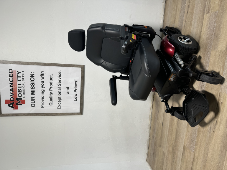 P326 Merits Vision Sport Power wheelchair