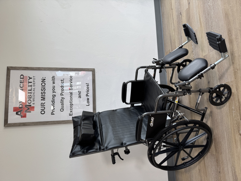 Used 20 inch SSP20RBDDAV Drive Silver Sport Tilt Wheelchair