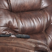 PR446-LAR Maple_8-19-20 Golden_Seated (2) thumbnail PR446-LAR Maple_8-19-20 Golden_Seated (2) thumbnail