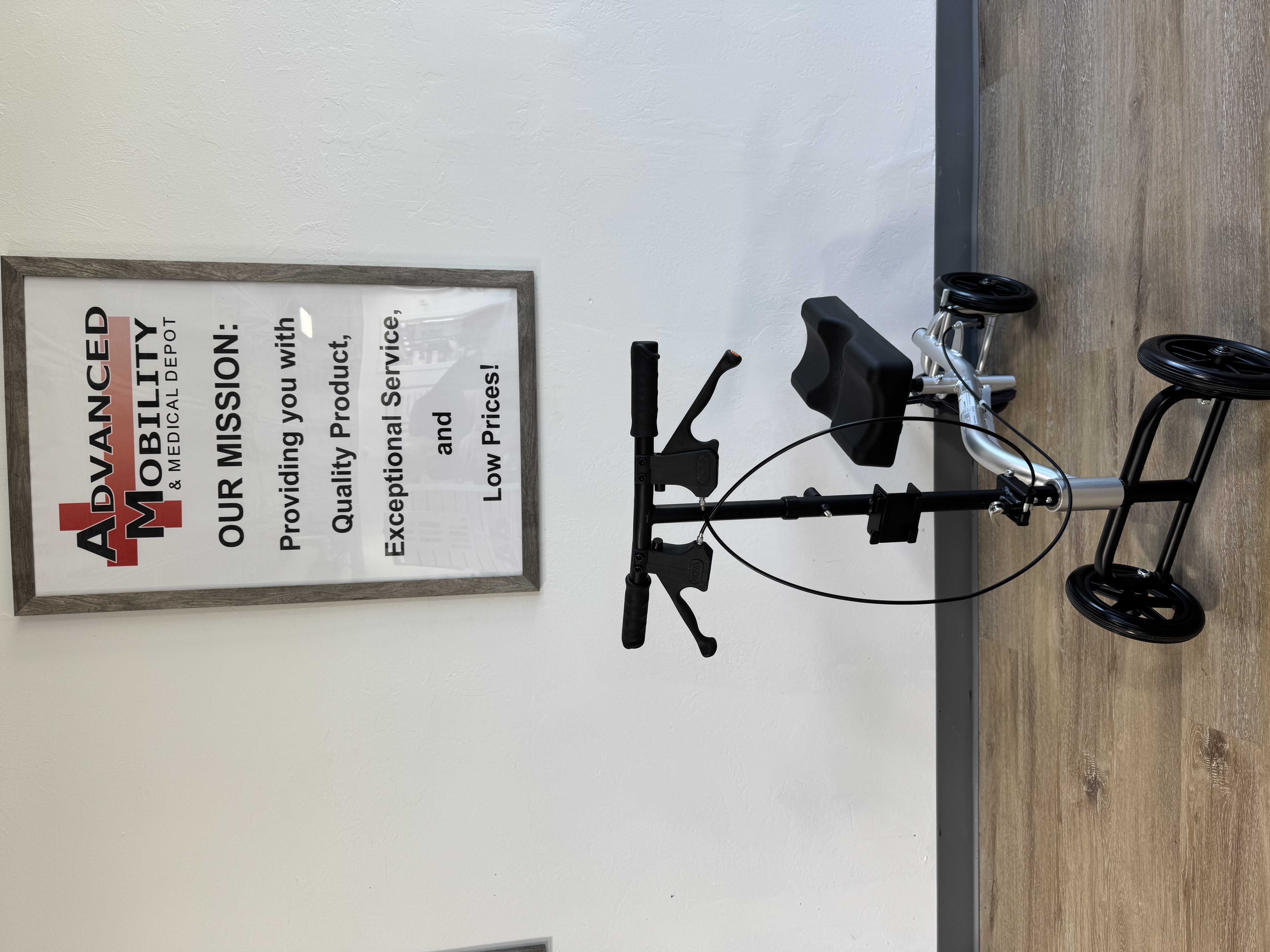 Used TKW12 Nova Knee Walker 02