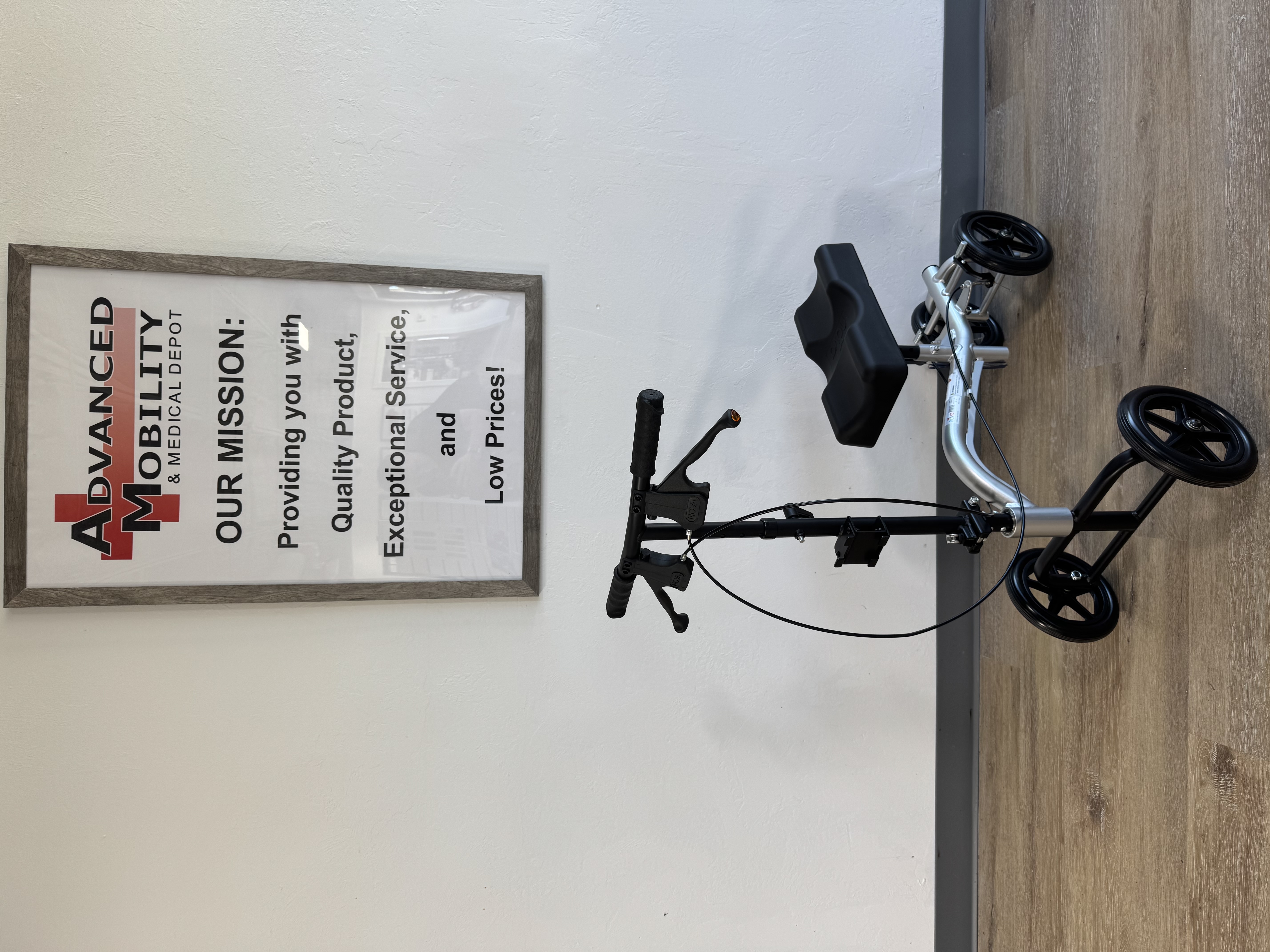 Used TKW12 Nova Knee Walker 03